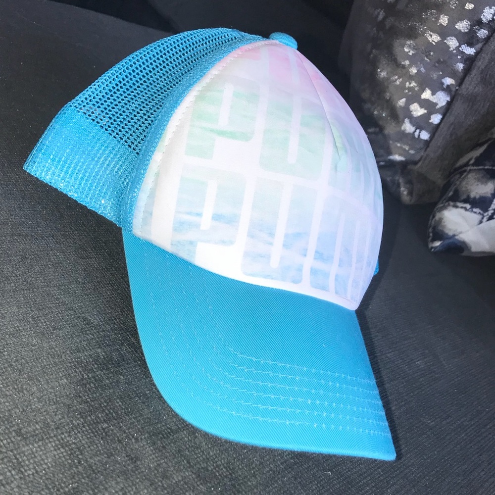 Puma turquoise hat